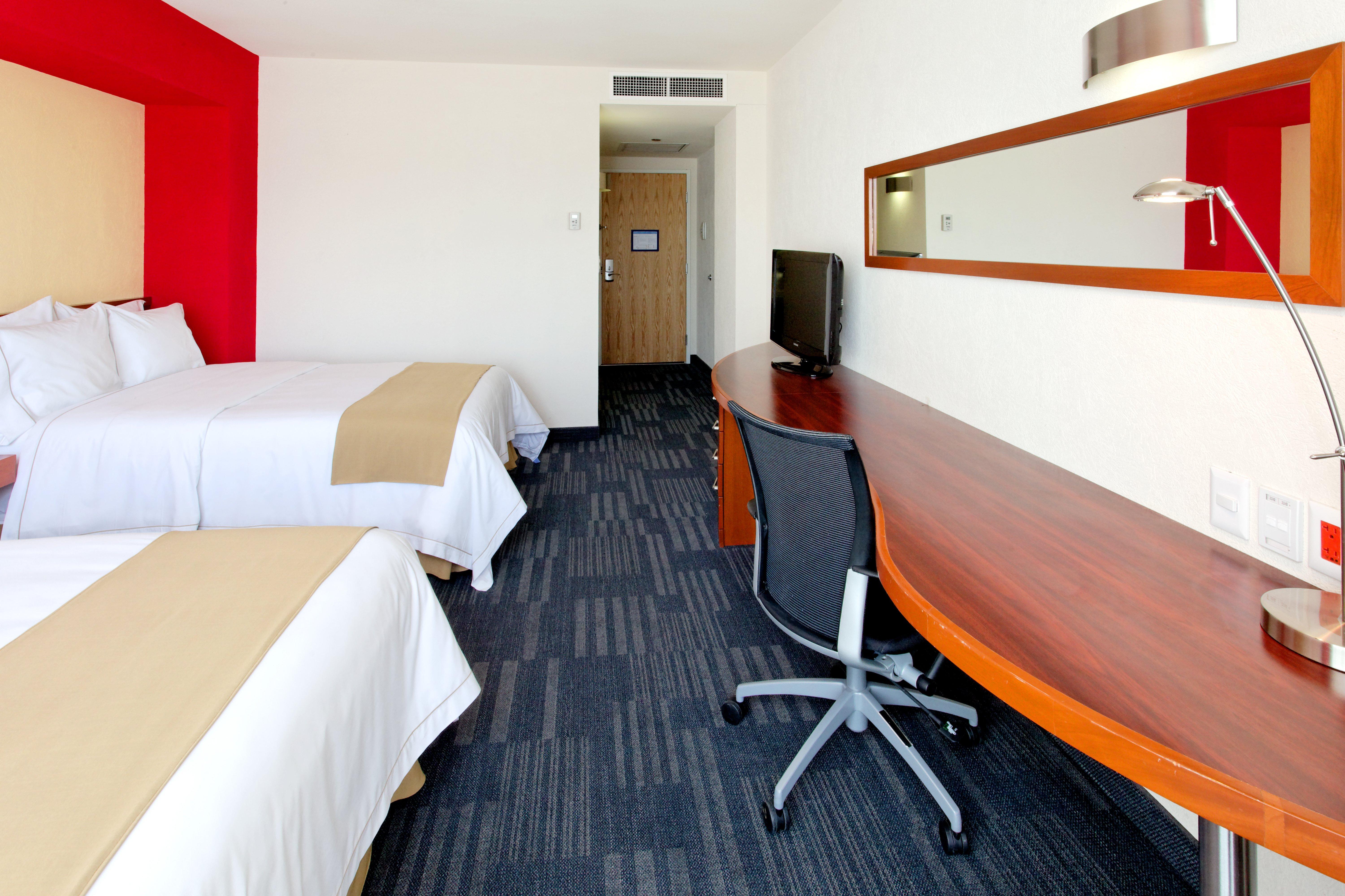 Holiday Inn Express Guadalajara Expo By Ihg Zapopan Exterior photo