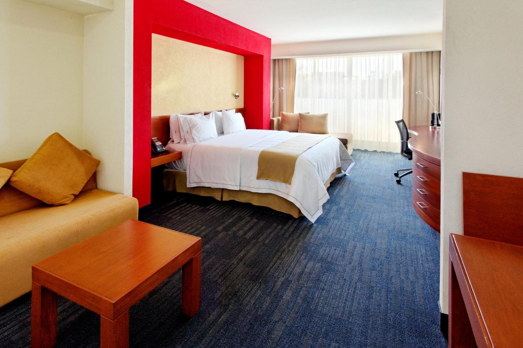 Holiday Inn Express Guadalajara Expo By Ihg Zapopan Exterior photo